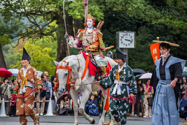 Lễ hội Jidai Matsuri hay còn gọi là Lễ hội Kỷ nguyên của Đền Heian ở Kyoto, đây là một trong ba lễ hội lớn nhất Kyoto.  