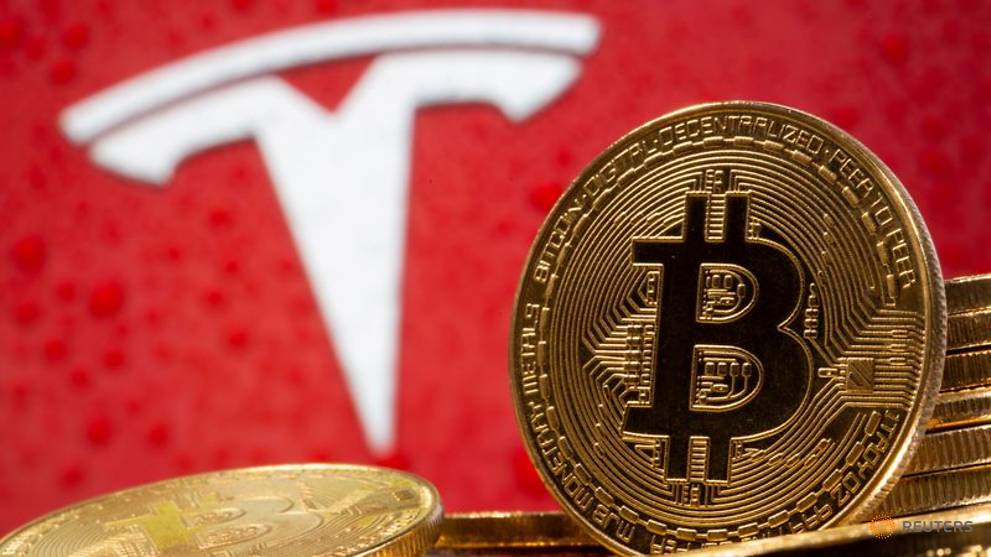 Làm sao mua xe điện Tesla bằng Bitcoin?